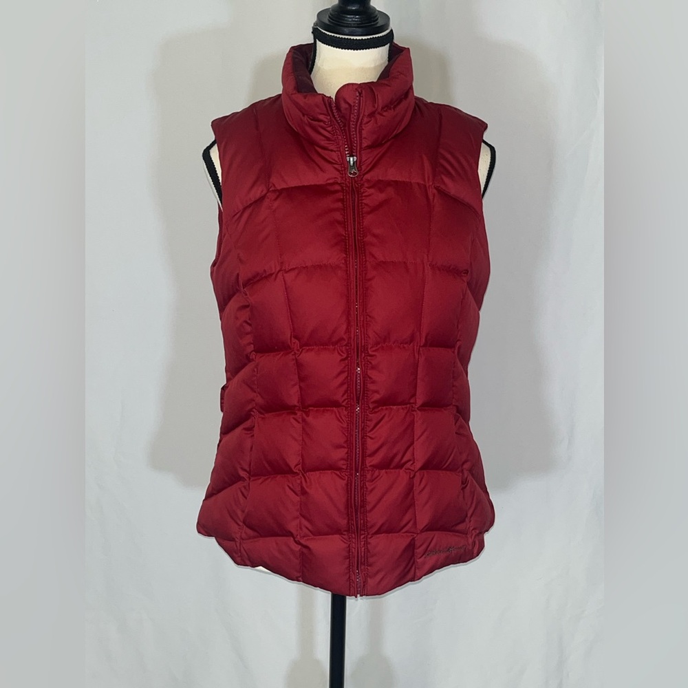 Eddie Bauer EB650 Women’s Puffer Vest With Pockets And Full Zip